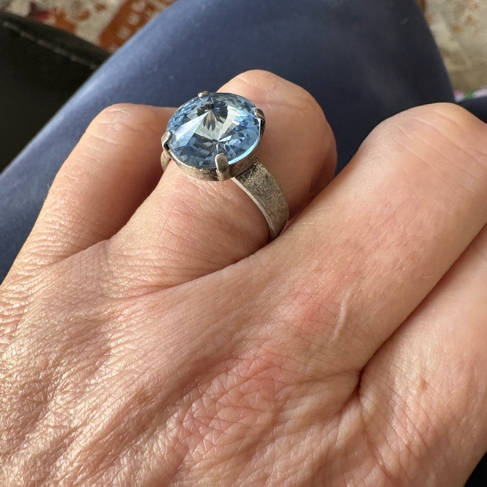 Rebekah Price light Sahpphire Rivoli ring. Silver plated approximate size 8.